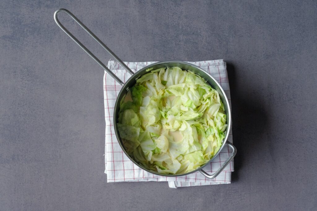 Stuvet kål Creamed cabbage