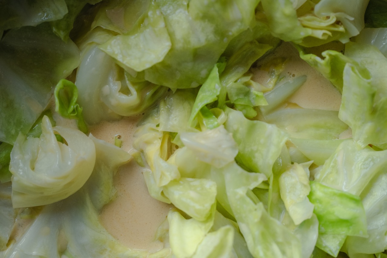 Stuvet kål Creamed cabbage